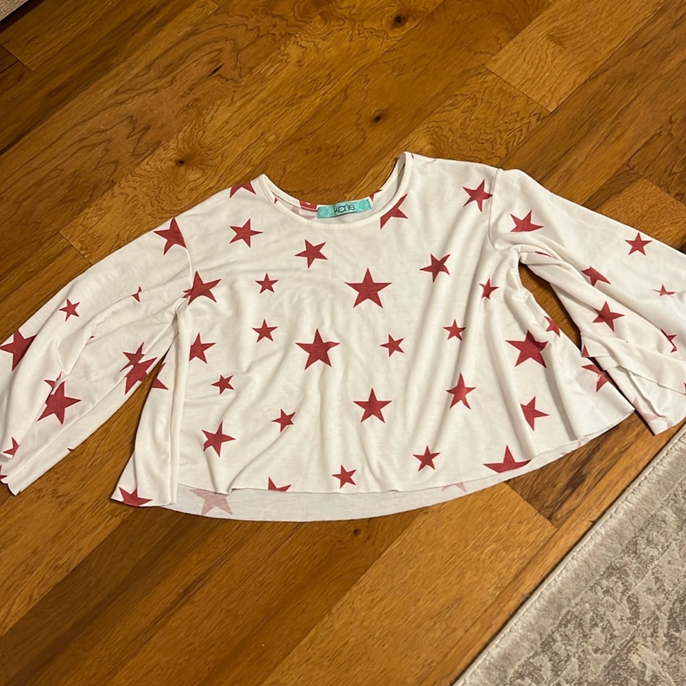 Karlie star blouse‎